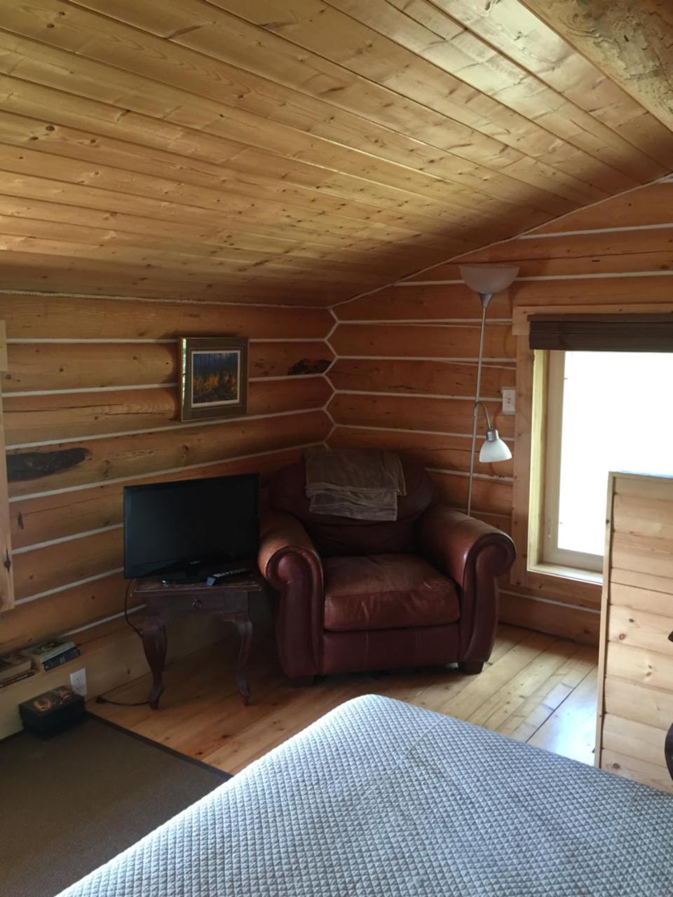 Cabins Over Crag Lake Carcross Eksteriør billede